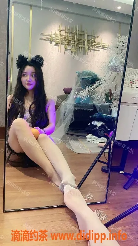 杭州楼凤资源信息,东站夏芯，22岁美丽小姐姐，身高163，36C，超值体验