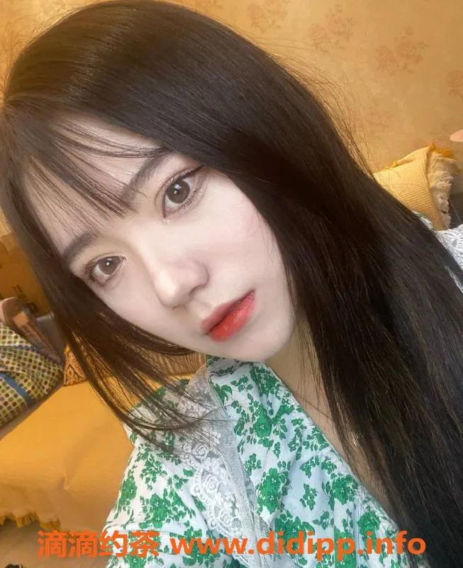 上海楼凤-普陀百合172cm 54kg 性感口交服务