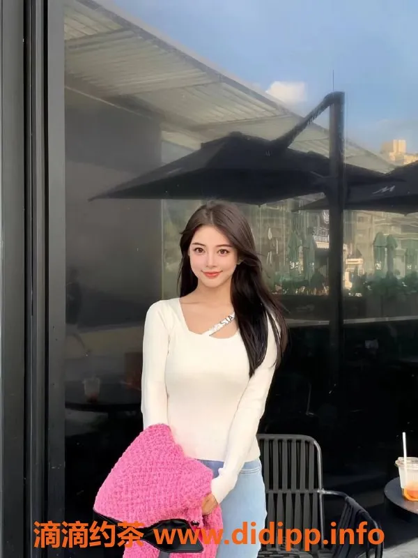 深圳楼凤-深圳龙华奶油，168Cm身高，23岁，1800元起