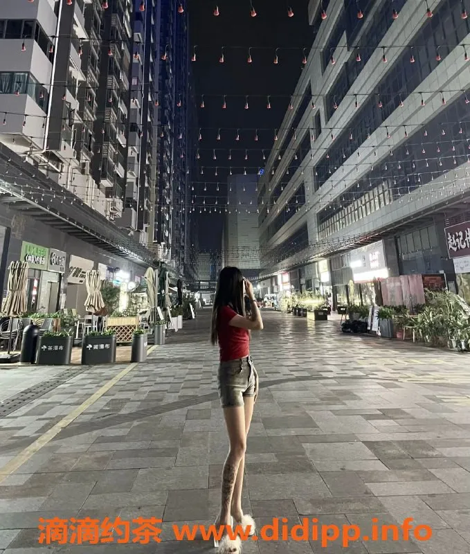 东莞楼凤-陈江梦初，160cm，18岁，700元专享服务