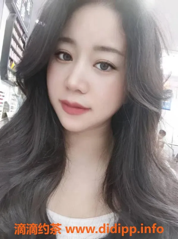 厦门楼凤-思明区佩奇，性感双重体验，欢迎来电报咨询