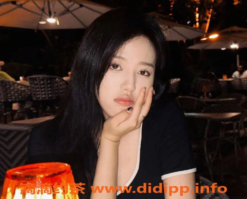 上海楼凤资源信息,静安柠檬老师，福利价1300P，名额有限！