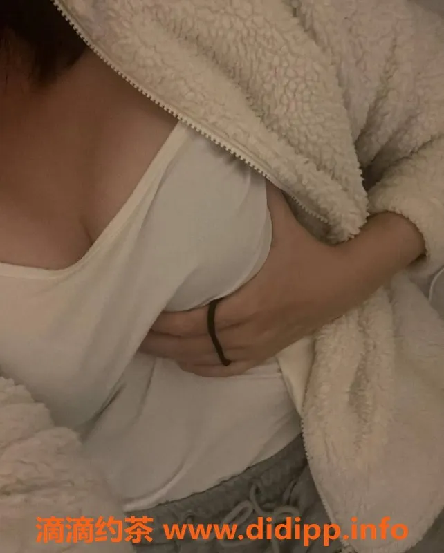 深圳楼凤资源信息,福田希希，880元舌吻情趣丝袜服务