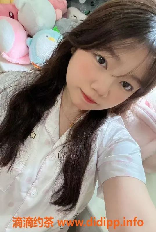 上海楼凤-普陀嫩妹妮妮，162cm 36E童颜巨乳，900元超值体验