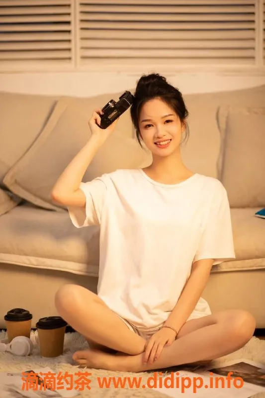 杭州楼凤-拱墅嫩妹带带，18岁舌吻69服务