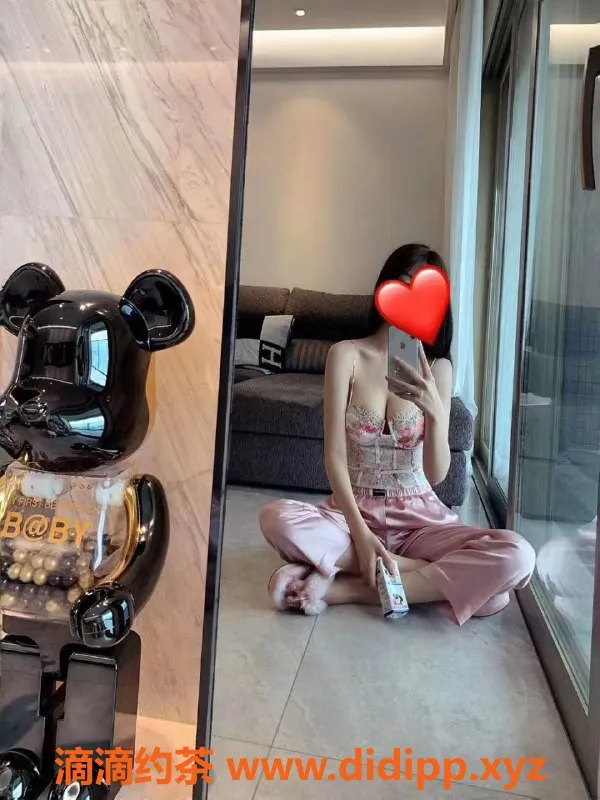 上海楼凤-小糯米，浦东嫩妹，价格1500p起，颜值超高