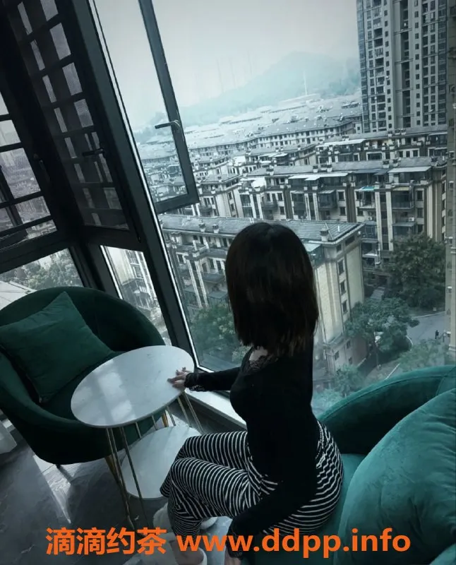 上海楼凤-长宁晓甯 170cm 36C 50kg 御姐服务