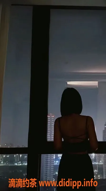 上海楼凤-长宁晓甯 170cm 36C 50kg 御姐服务