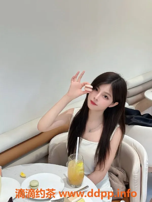 上海楼凤-小乖，浦东可爱女孩，163cm，44kg，900元起