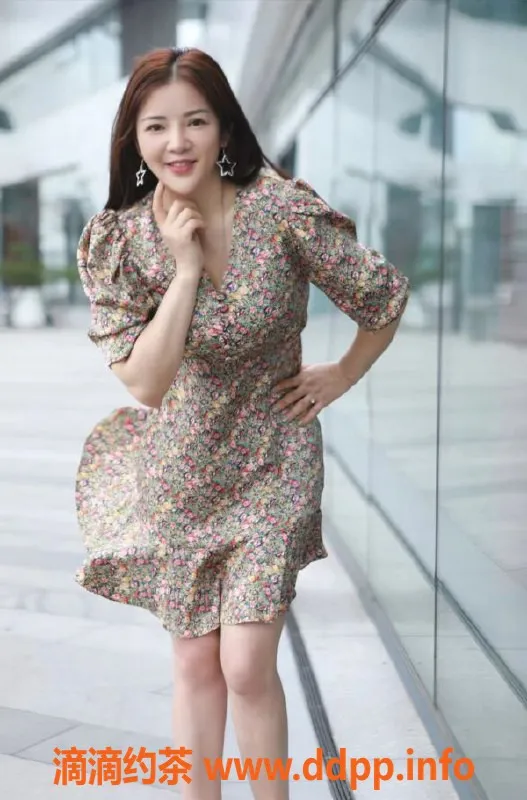 广州楼凤-广州棠下妩媚思思 32岁身高166cm 500元一次