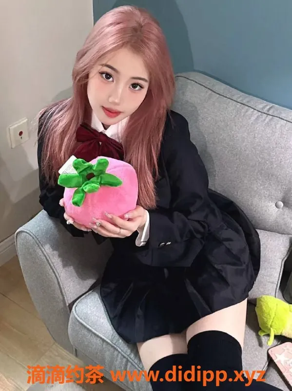 上海楼凤-闵行涵涵，170cm，50kg，激情陪浴服务