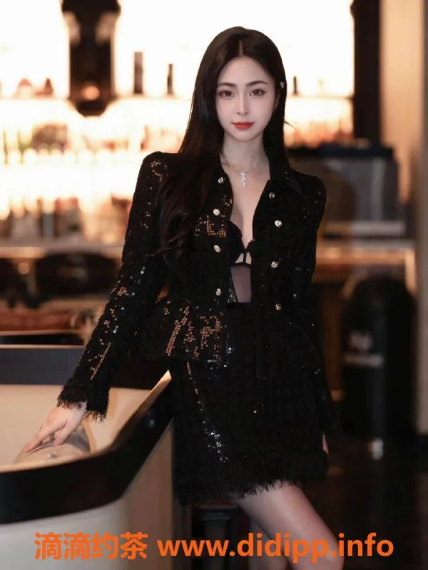 深圳楼凤资源信息,龙岗小耳朵，课费1000p，服务超赞！