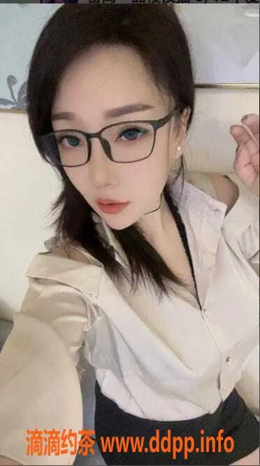 广州楼凤-番禺极品千宠：168cm、28岁、36D诱惑来袭