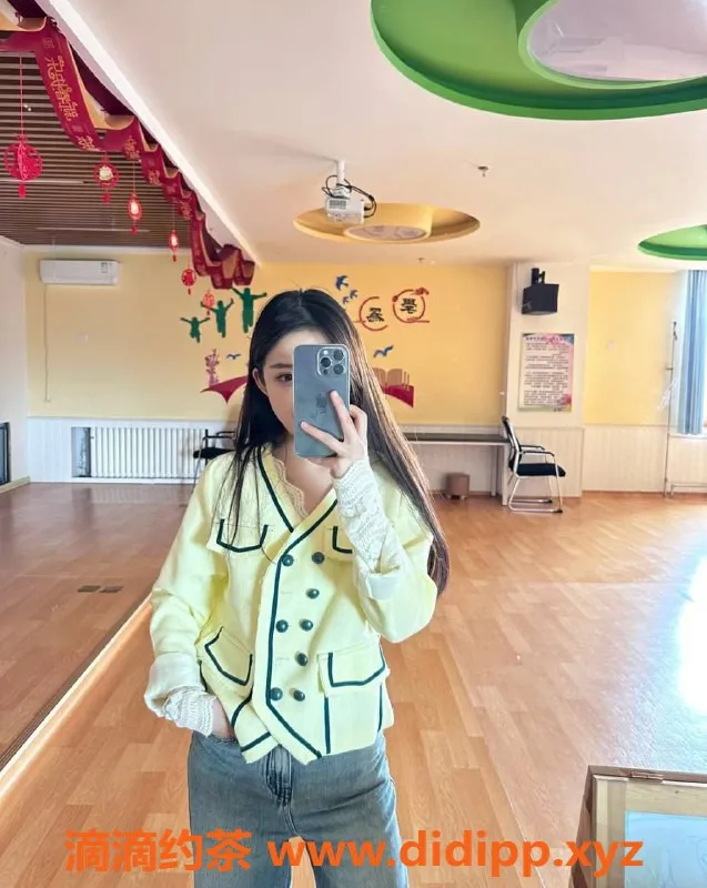 杭州楼凤-西湖区小小，甜美服务期待你的光临！