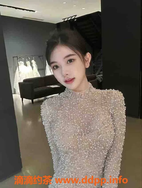 上海楼凤-黄浦嘉儿 热辣服务 167cm 45kg 胸D 超值体验