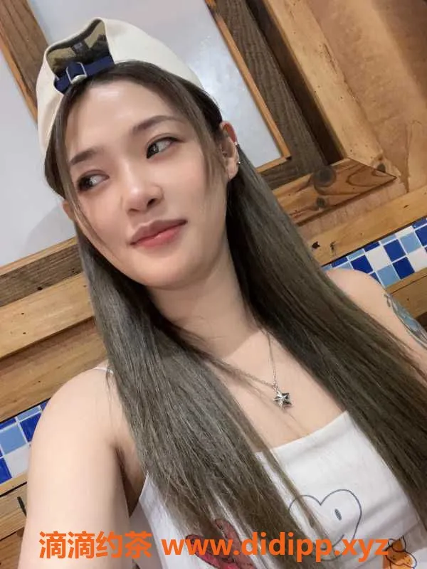 广州楼凤资源信息,广州白云纯欲美女小四，166cm深受欢迎