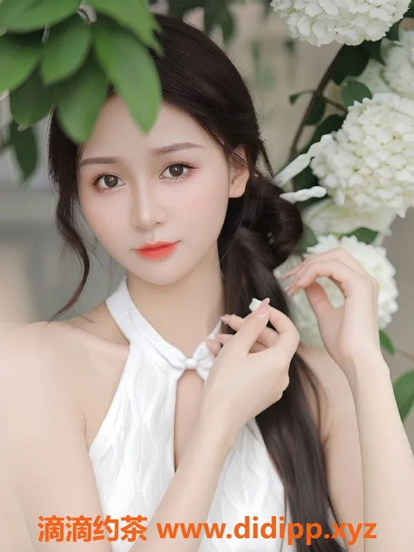 上海楼凤-普陀张秘书165cm身高C罩杯，干磨水磨服务