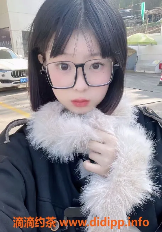 上海楼凤-浦东陆家嘴床欢，165cm C+胸，800元起