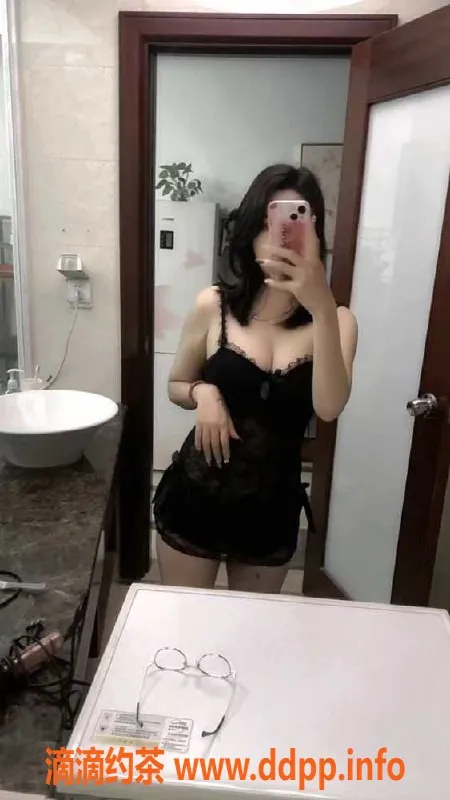 广州楼凤-广州天河小依娜，身高170，24岁，热情服务