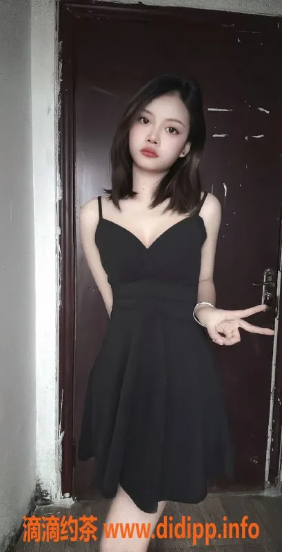 深圳楼凤-福田佳佳，700元超值服务，体验不一样的快乐！