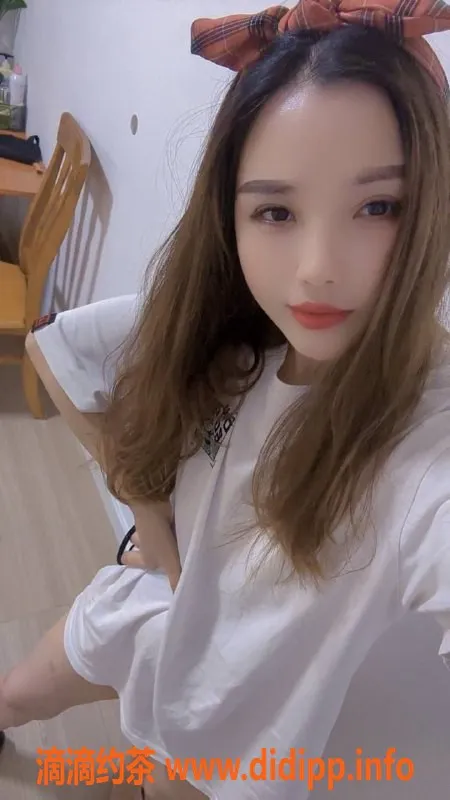 上海楼凤-曼曼 黄浦出没 160cm 45kg 半套服务 价格500