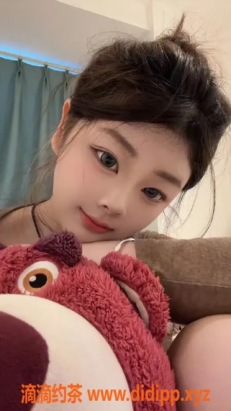 上海楼凤-普陀嫩妹崽崽：05年，36C，900元享受优质服务