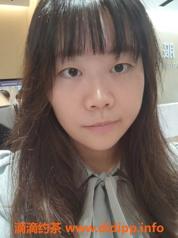 深圳楼凤资源信息,南山路痴 167cm E罩杯 400P诚邀你体验