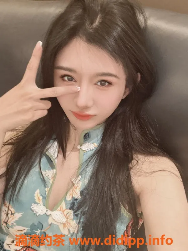 深圳楼凤-南山熊猫老师900元畅玩，制服角色扮演超赞！