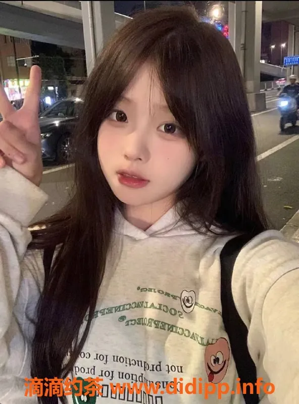 上海楼凤-闵行小可爱，165cm 42kg 胸C 价格1600起