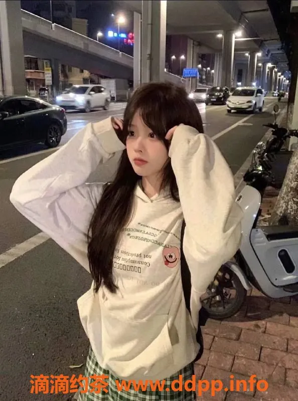 上海楼凤资源信息,闵行小可爱，165cm 42kg 胸C 价格1600起