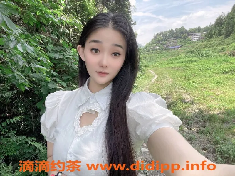 深圳楼凤-福田大胸妹，课费988p，服务超赞！