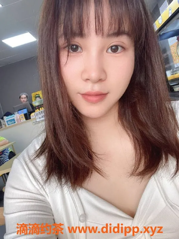 广州楼凤-天河菲菲，视频验证，首次仅需600元