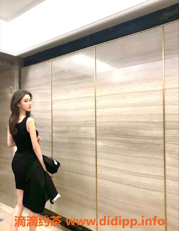 深圳楼凤-南山梓涵，23岁D罩杯，168高48重，3500元