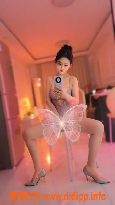 北京楼凤-朝阳玫瑰，163cm，47kg，千元档优质陪玩服务