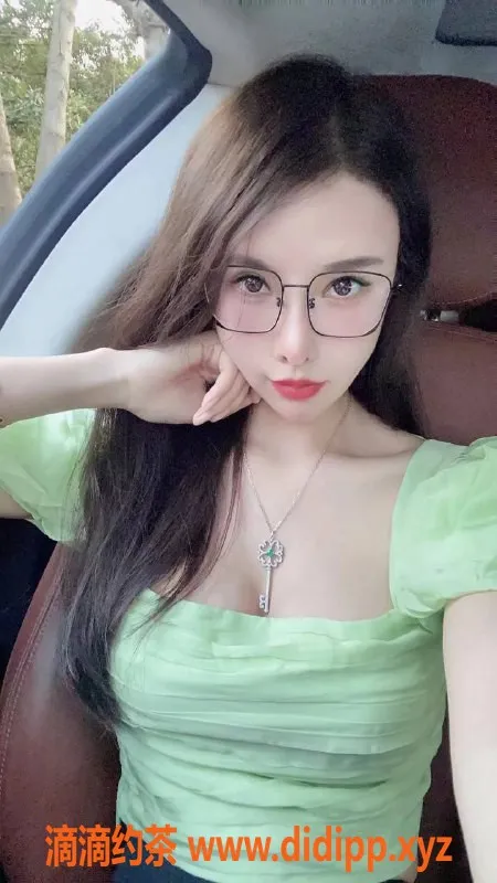 深圳楼凤资源信息,南山冰冰，1000元起，制服69服务