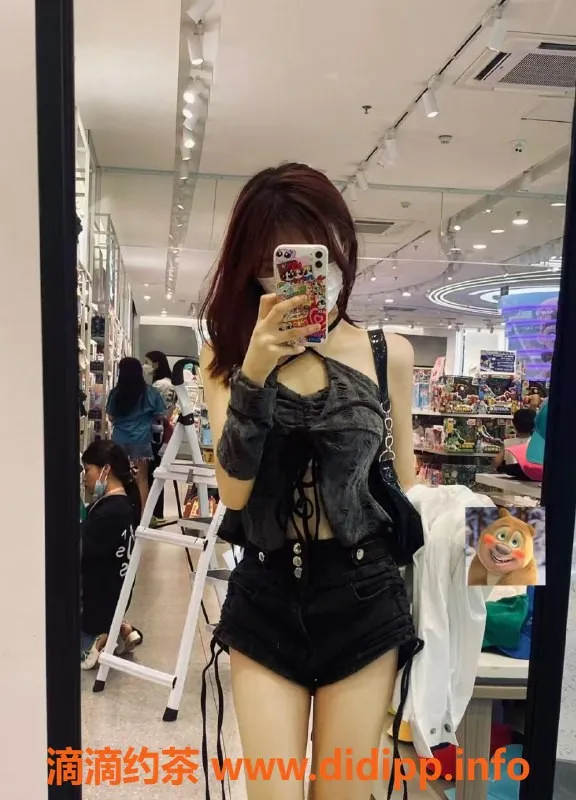 深圳楼凤-龙华芊芊小柠双飞体验，900元起