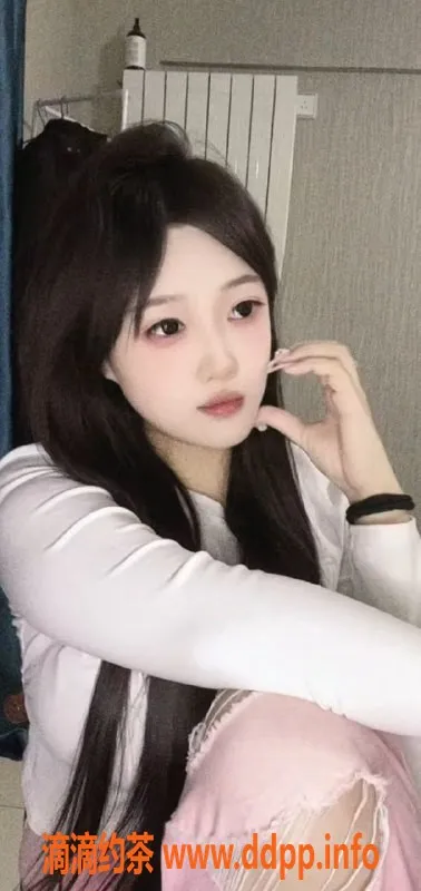 北京楼凤资源信息,米鹿，朝阳百子湾大胸妹，18岁165高价位服务