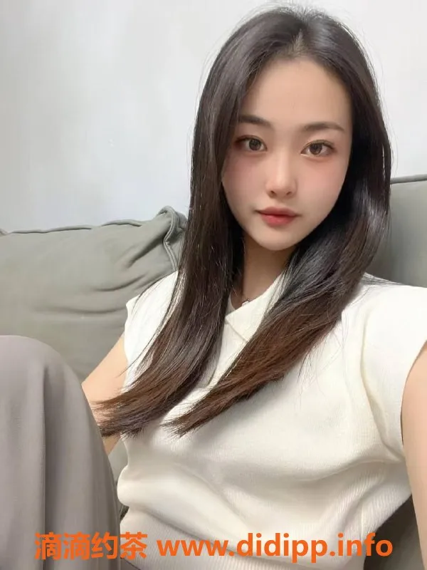 上海楼凤资源信息,嘉定小苹果，40kg嫩妹，鸳鸯浴900元起