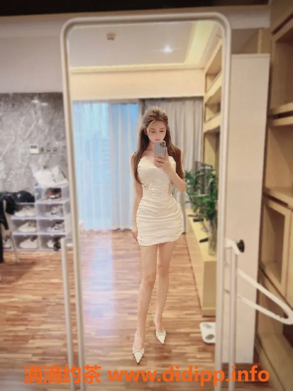 杭州外围资源信息,上城区小糯米，174天然美臀，约到就是赚到