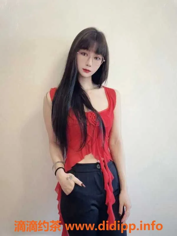 广州楼凤资源信息,黄埔性感辣妹小太阳26岁，480元超值体验！