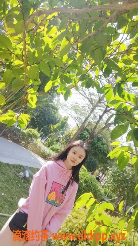 深圳上门服务-龙岗静心，24岁，165cm，36D，1100元起体验服务