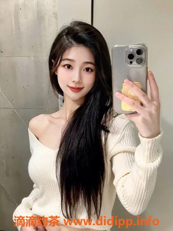 上海楼凤-165cm嫩妹佳佳，1300P享鸳鸯浴与按摩