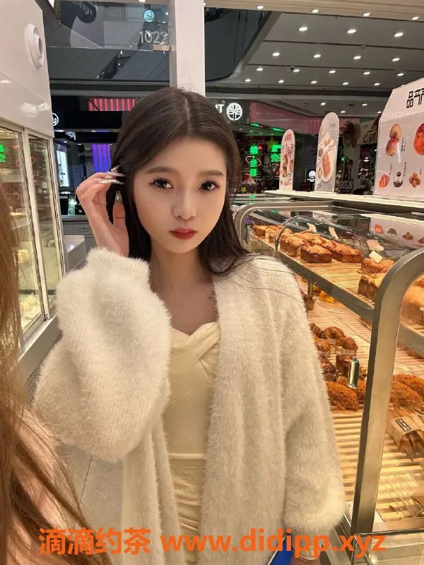 深圳楼凤-深圳果果，18岁165cm，800元/次