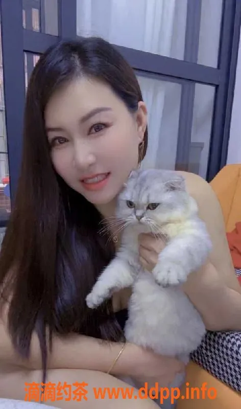 广州楼凤-天河风骚御姐莉莉，160cm 36D超值服务