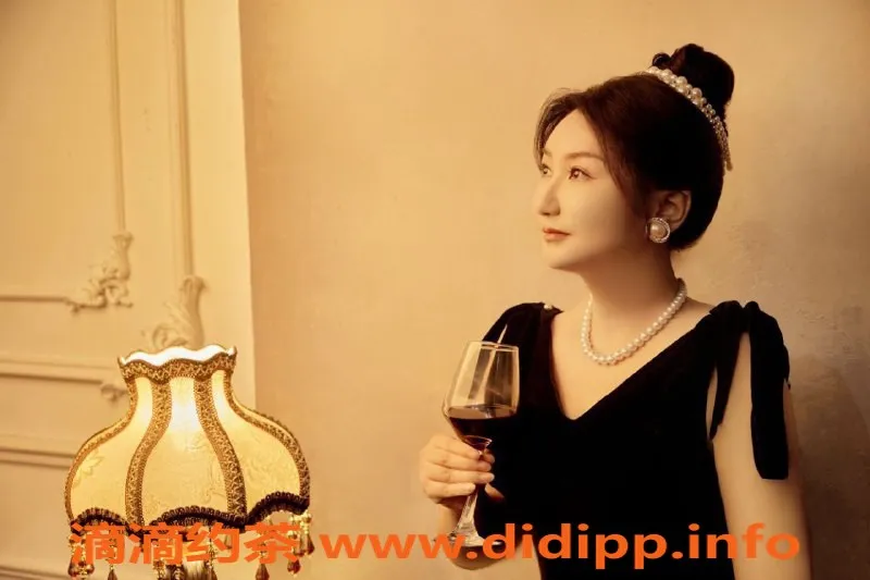 上海楼凤-虹口豆奶，160cm 55kg，600元起多种服务