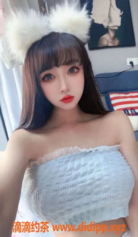 昆明楼凤-西山区菲儿，24岁童颜巨乳，高性价比服务