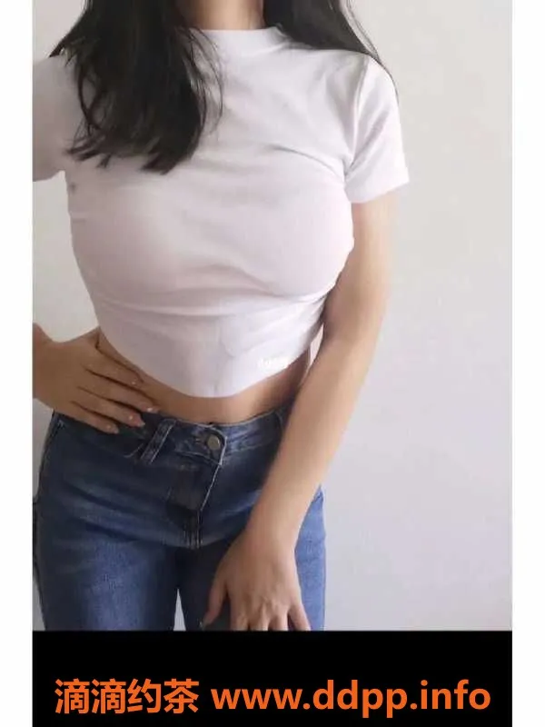 广州楼凤-广州黄埔风骚莞式服务小白，160cm 46kg