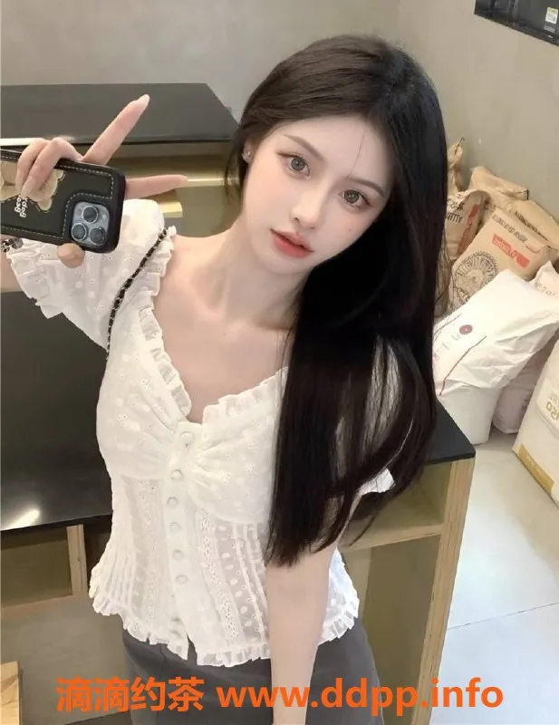 上海楼凤-静安刘嗯嗯，165cm，44kg，2000元体验