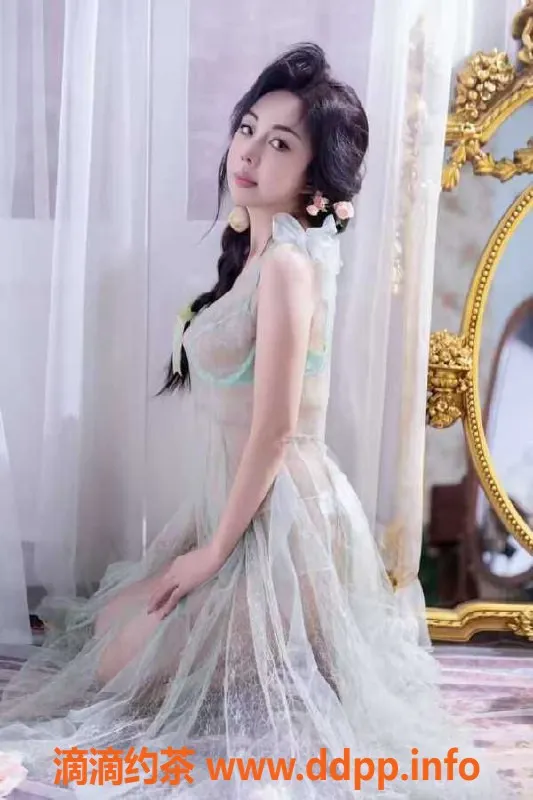 广州楼凤-海珠新人下海幸福，28岁162cm，价格亲民