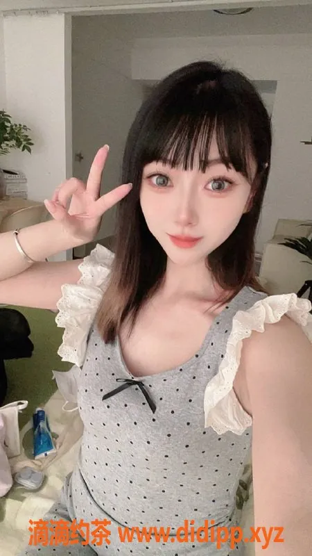 上海楼凤-静安初雪，165身高C罩杯，800元起服务